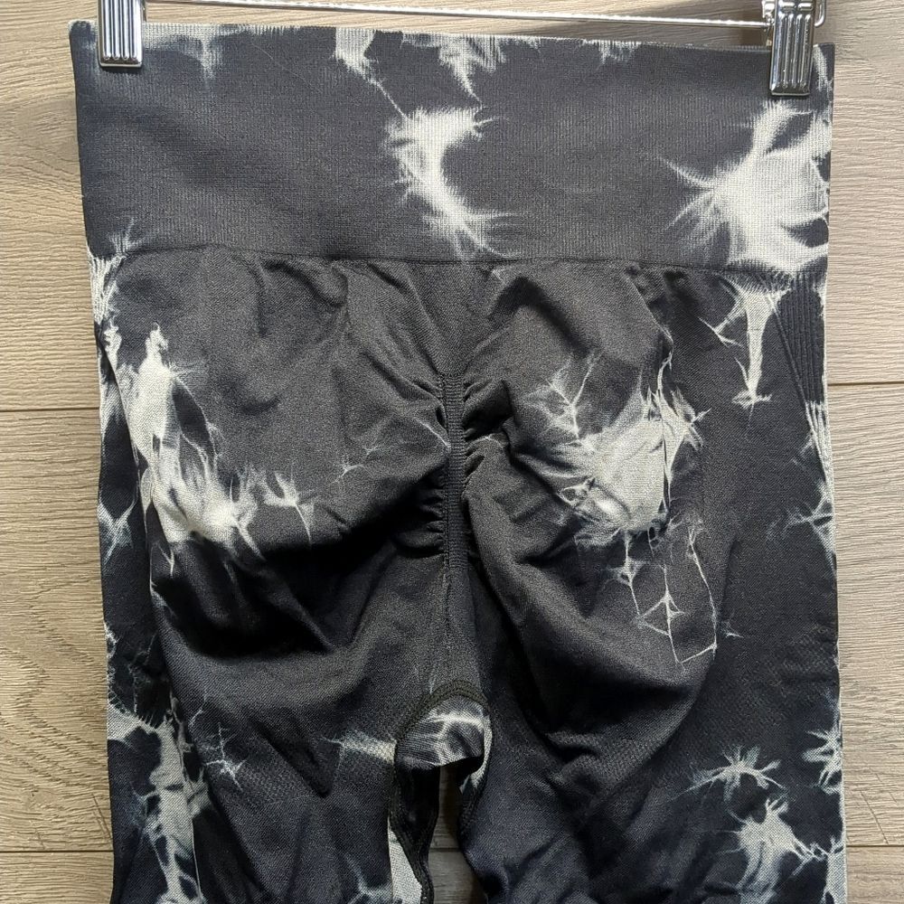 Tie-Dye Scrunch Athletic Exercise Yoga Leggings Women's Medium